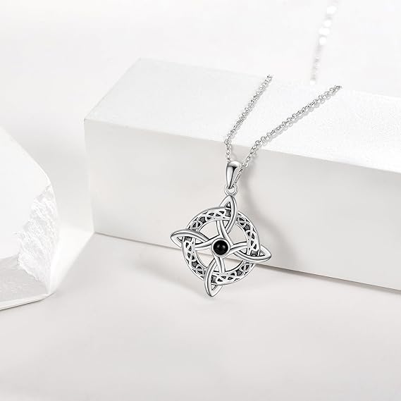 Iriische Glücksbringer Halskette mit keltischen Knoten – Bild 3